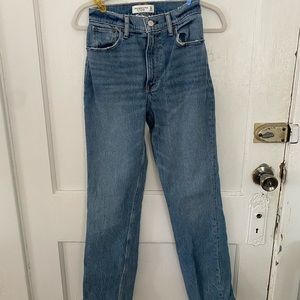 Abercrombie 90’s Ultra High Rise Straight Jean - size 00R